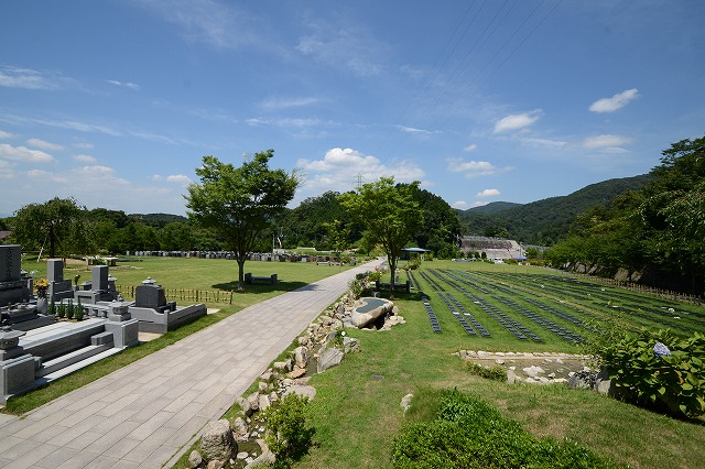 京都天が瀬メモリアル公園は寺院主催の霊園