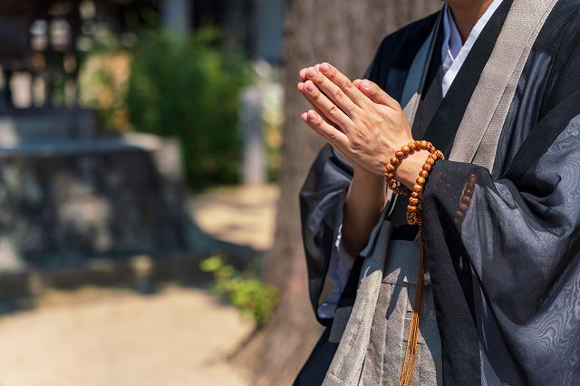 寺墓地を求められたら、ある程度、お寺との関係が日長になります