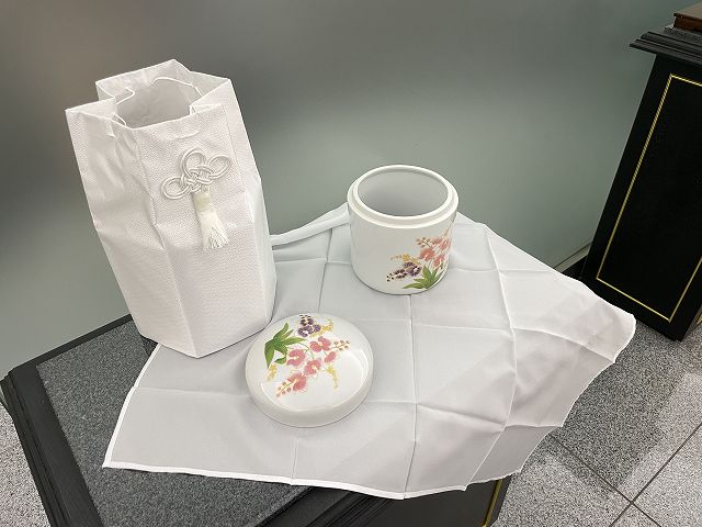 納骨
