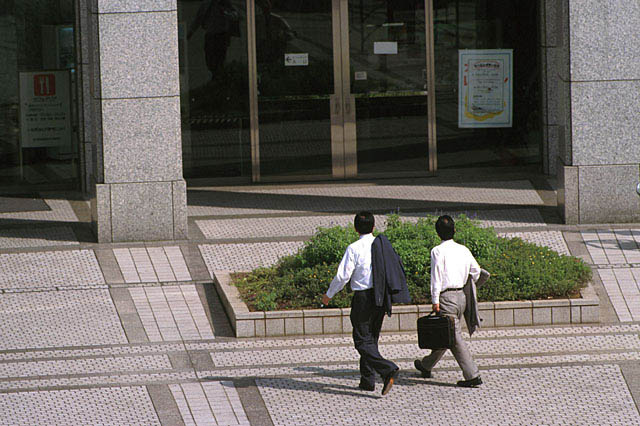 行政書士による取り組み