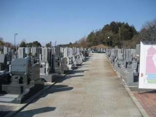 宇治市市営墓地は良く管理されたきれいな霊園です